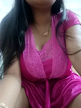 Snapshot of Priya_2222 chatting on April 7, 7:03 pm Priya 2222 online show from April 7, 7:03 pm