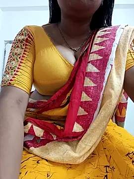 Snapshot of Priya_2222 chatting on April 18, 7:07 pm Priya 2222 online show from April 18, 7:07 pm