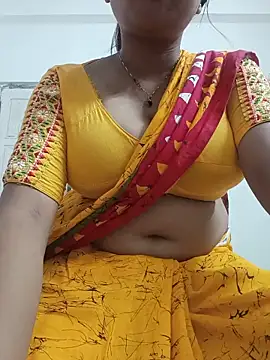 Snapshot of Priya_2222 chatting on May 19, 7:20 pm Priya 2222 online show from May 19, 7:20 pm