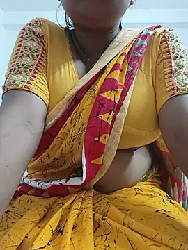 Snapshot of Priya_2222 chatting on May 22, 7:19 pm Priya 2222 online show from May 22, 7:19 pm
