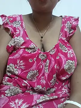 Snapshot of Priya_2222 chatting on May 31, 7:15 pm Priya 2222 online show from May 31, 7:15 pm