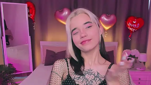 Snapshot of as1an_girlfriend chatting on February 24, 4:05 am as1an girlfriend online show from February 24, 4:05 am