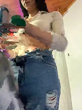 Hilary pinkk online show from February 10, 8:21 pm