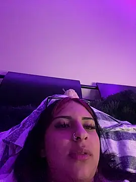 Hilary pinkk online show from February 15, 6:44 am