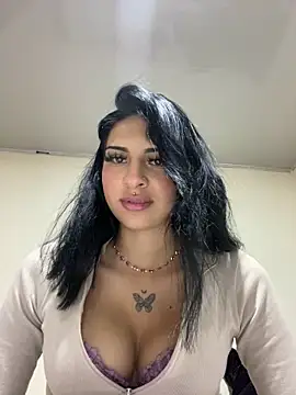 Hilary pinkk online show from March 15, 12:25 am