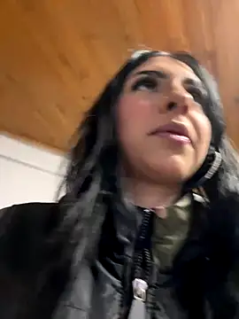 Hilary pinkk online show from October 4, 2:09 am