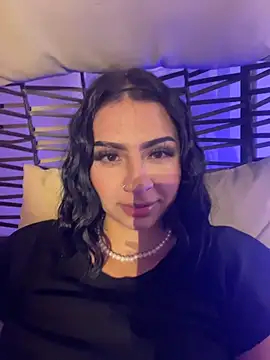 Hilary pinkk online show from February 11, 1:21 am