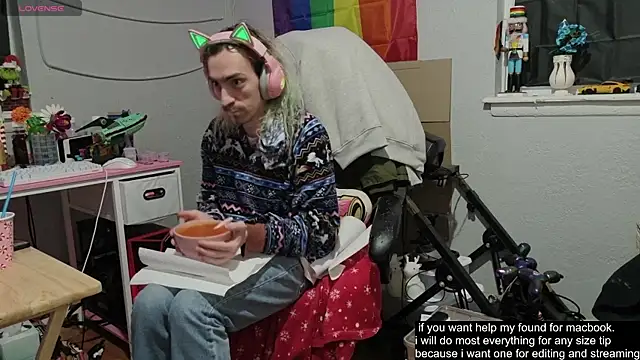 tallnerdyguy online show from December 3, 3:58 am