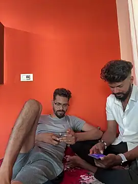 Snapshot of blr_boi chatting on February 24, 9:29 am blr boi online show from February 24, 9:29 am