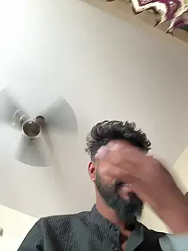 Snapshot of blr_boi chatting on March 2, 9:27 am blr boi online show from March 2, 9:27 am