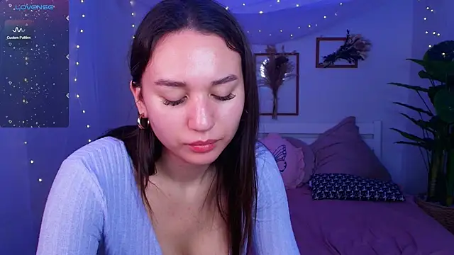 Snapshot of margeriTirell chatting on October 10, 2:54 am margeriTirell online show from October 10, 2:54 am