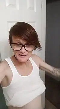 ivylee31 online show from March 2, 5:23 am