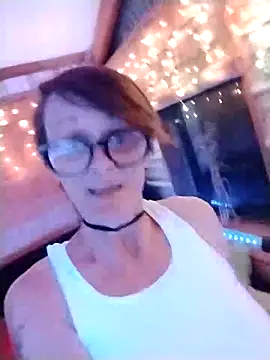 ivylee31 online show from March 15, 2:56 am