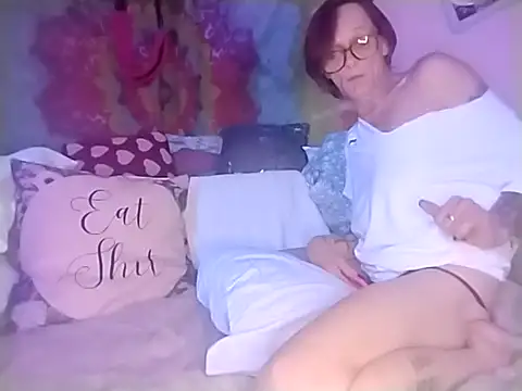 ivylee31 online show from March 24, 9:14 am