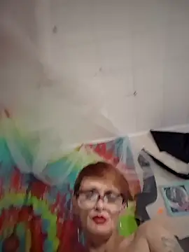 ivylee31 online show from July 12, 8:44 pm
