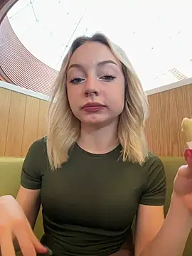 Snapshot of melissa_grr chatting on February 7, 11:58 am melissa grr online show from February 7, 11:58 am