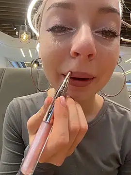 Snapshot of melissa_grr chatting on February 21, 11:55 am melissa grr online show from February 21, 11:55 am