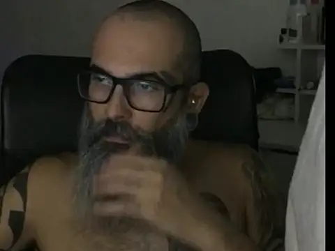 cabine103 online show from April 4, 2:32 am