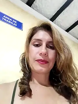 Alysson-- online show from February 14, 7:33 pm