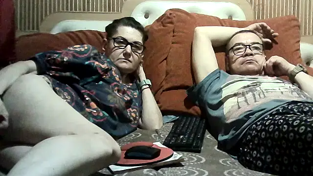 Snapshot of AlanaLaDream chatting on November 1, 5:59 pm AlanaLaDream online show from November 1, 5:59 pm