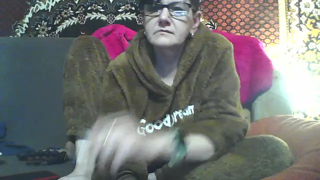 Snapshot of AlanaLaDream chatting on January 31, 7:11 pm AlanaLaDream online show from January 31, 7:11 pm