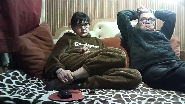 Snapshot of AlanaLaDream chatting on February 21, 6:53 pm AlanaLaDream online show from February 21, 6:53 pm