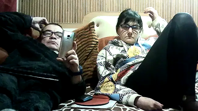 Snapshot of AlanaLaDream chatting on February 24, 6:50 pm AlanaLaDream online show from February 24, 6:50 pm