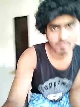 Snapshot of Samser0403 chatting on February 13, 9:20 am Samser0403 online show from February 13, 9:20 am