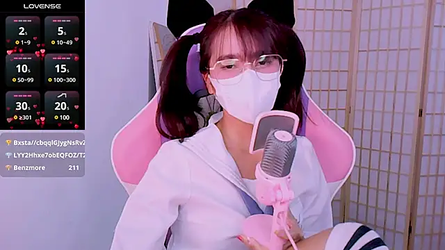 desiregirl69 online show from February 26, 9:16 pm