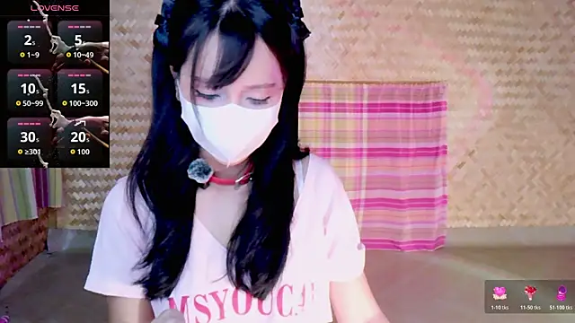 Snapshot of desiregirl69 chatting on May 25, 3:18 pm desiregirl69 online show from May 25, 3:18 pm