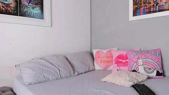 naughtyloverss online show from January 31, 2:39 pm