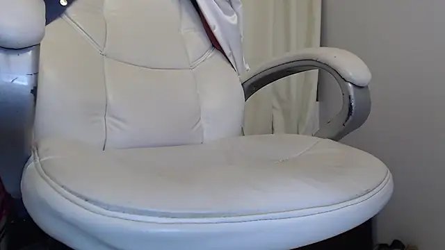 Abby Halliwey online show from January 26, 5:45 am