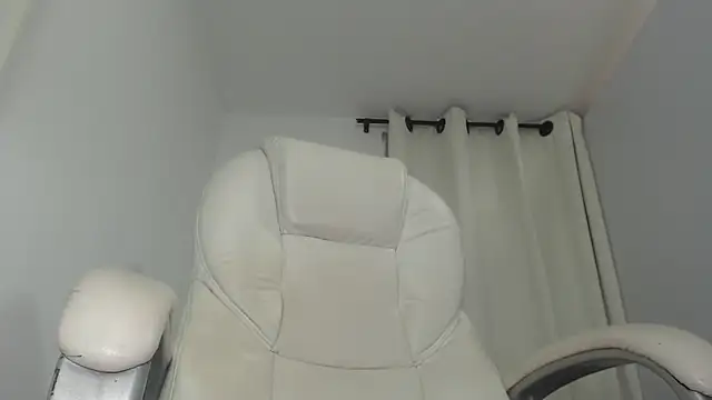 Abby Halliwey online show from March 9, 3:32 am