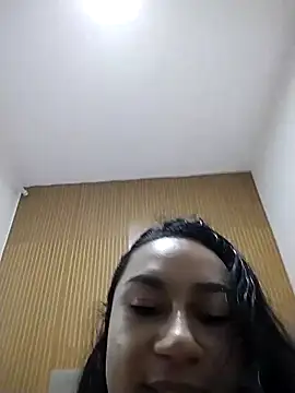 Snapshot of yummi__priv chatting on April 30, 1:34 am yummi priv online show from April 30, 1:34 am