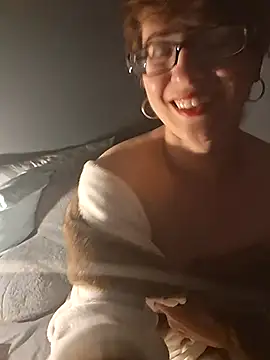 MsPink Flamingtoes544 online show from September 18, 7:32 am