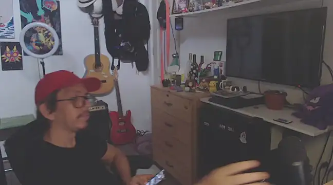 Snapshot of Pit_xxz chatting on February 12, 4:33 pm Pit xxz online show from February 12, 4:33 pm