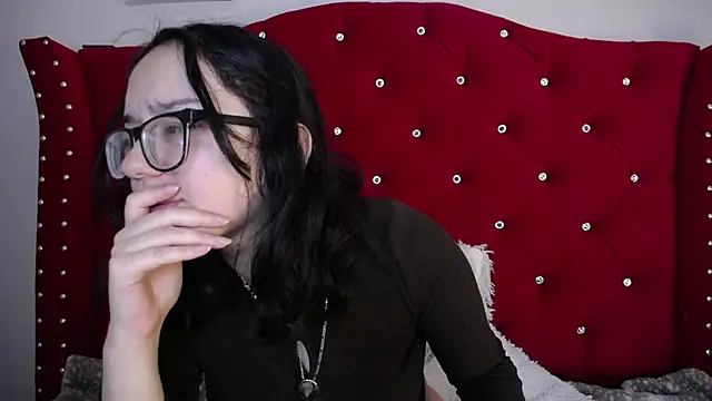 charlotte1-ls online show from February 6, 12:33 am