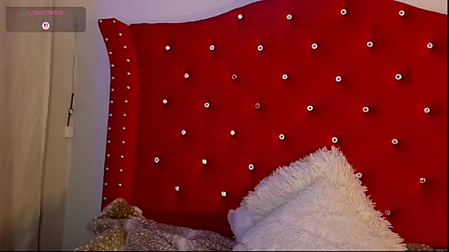 charlotte1-ls online show from December 22, 9:34 pm