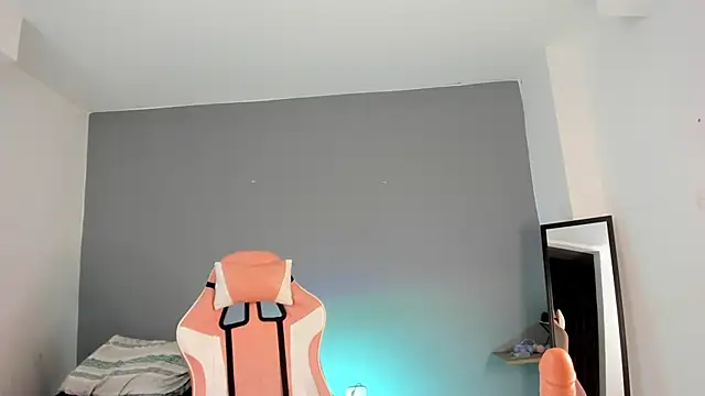 gwen ashly online show from January 9, 9:37 pm