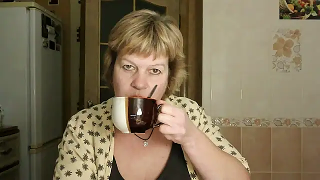 Ettie Tonia online show from February 14, 4:41 pm