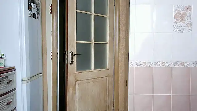 Ettie Tonia online show from February 15, 10:33 am