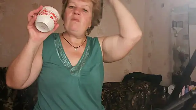 Ettie Tonia online show from October 10, 11:09 am