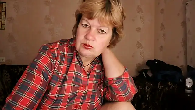 Ettie Tonia online show from November 24, 8:14 am