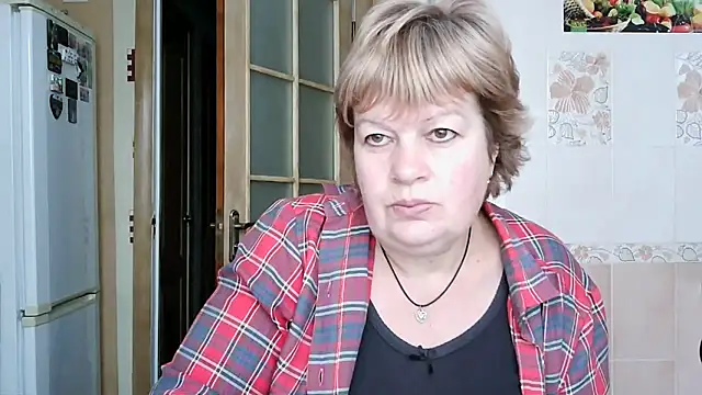 Ettie Tonia online show from January 15, 6:40 am