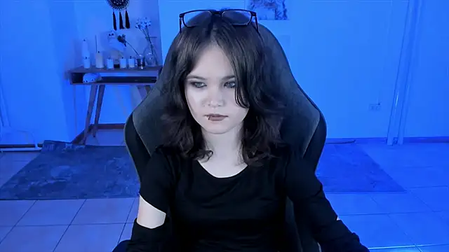 Elainebeness online show from December 29, 9:41 pm