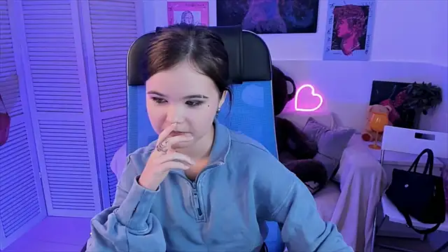 Elainebeness online show from September 11, 7:14 pm