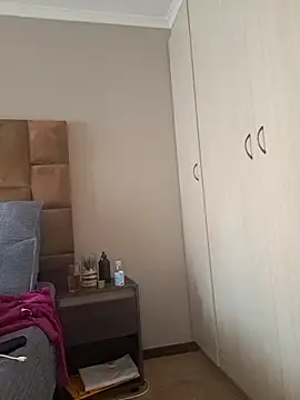 thicktash online show from October 12, 1:43 pm