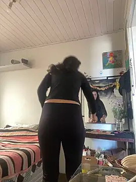 magalunabb online show from September 24, 3:04 pm