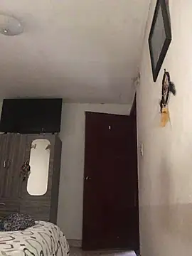 Miss oliviaa online show from February 20, 12:36 pm