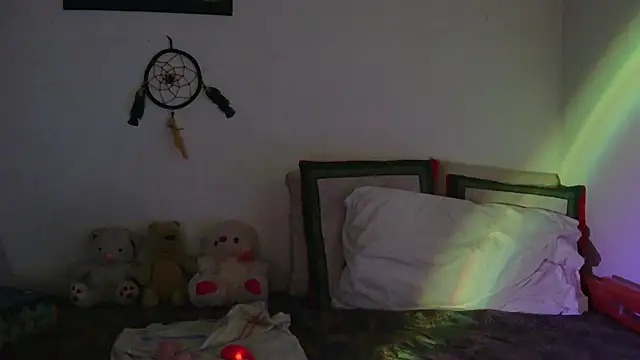 Miss oliviaa online show from March 4, 10:49 pm